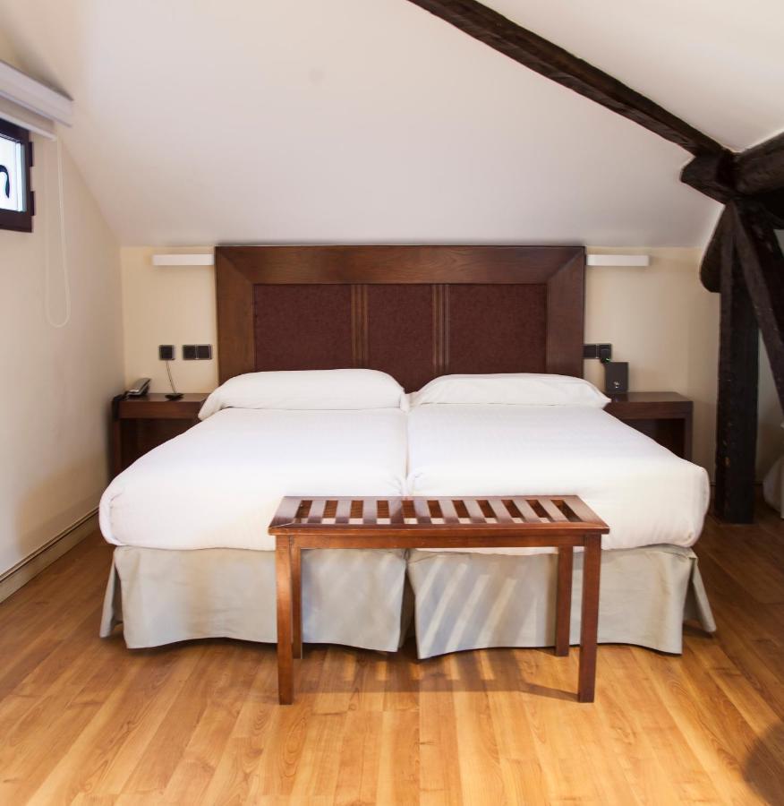 Hotel Soria Plaza Mayor ภายนอก รูปภาพ
