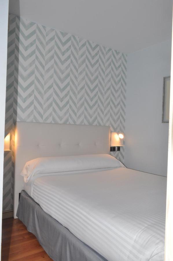 Hotel Soria Plaza Mayor ภายนอก รูปภาพ